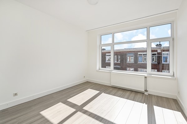 Medium property photo - Hadewichstraat 45, 2531 XX Den Haag